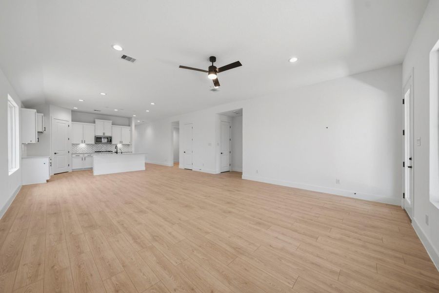 Spacious, unfurnished interior of a new home in Mill Creek Estates, Magnolia (Image 12).