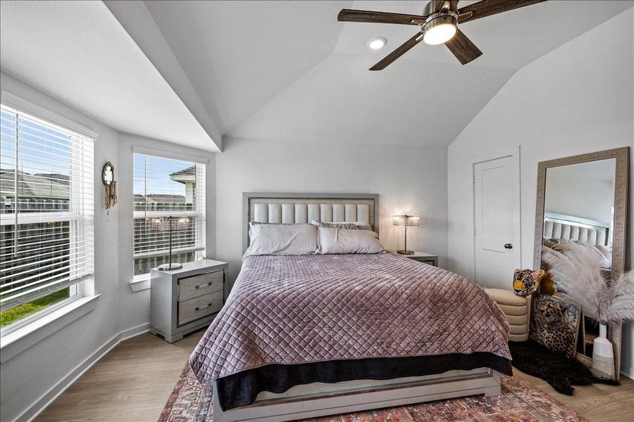 Primary suite with bay window