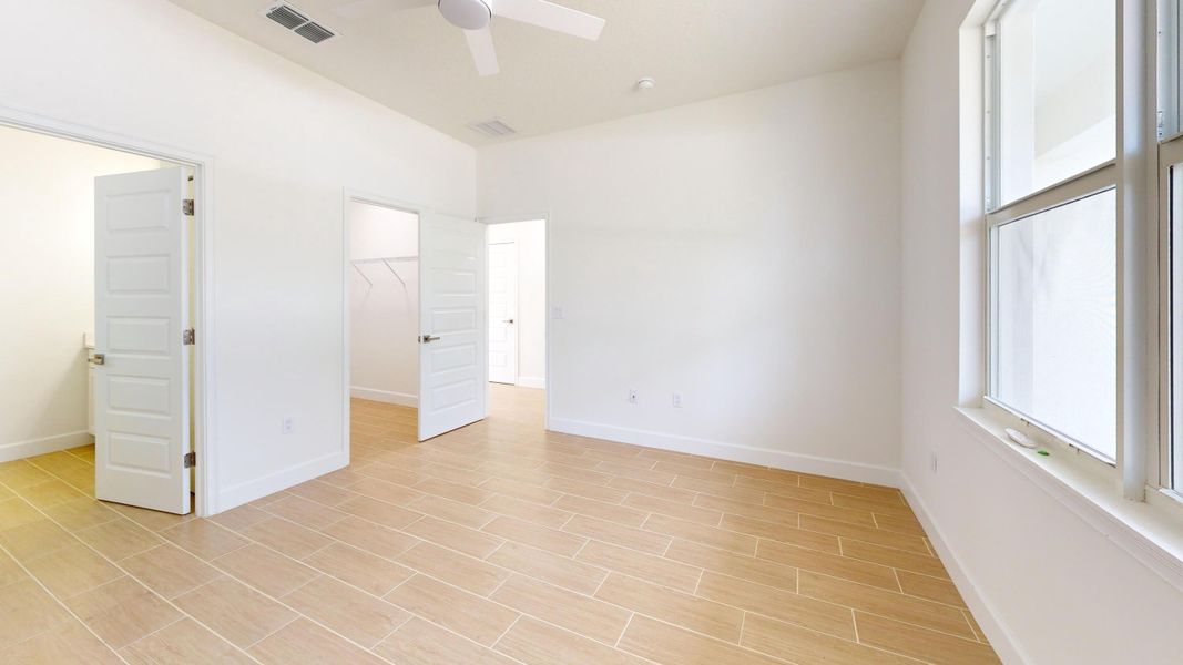 8050-97th-Ct-Vero-Beach-FL-32967-Bedroom