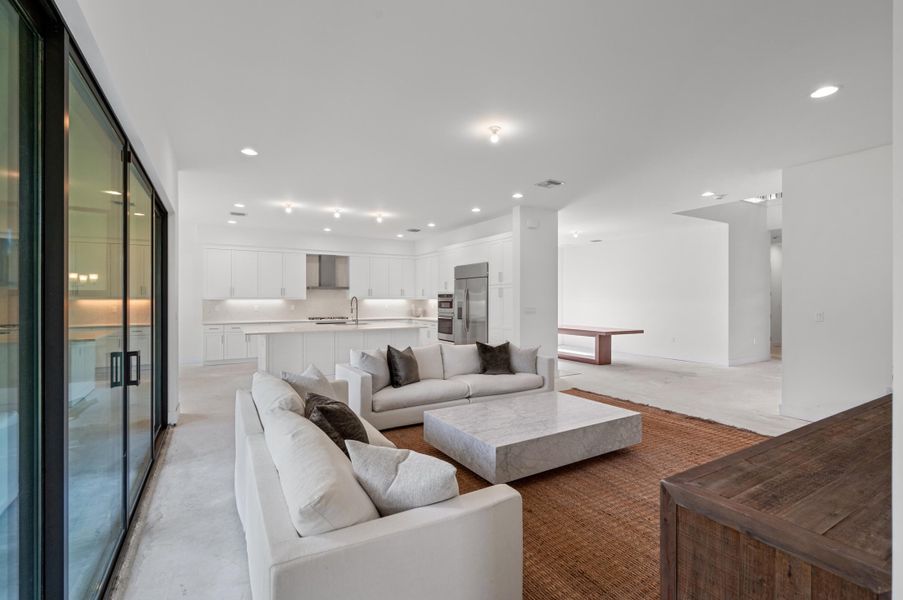 Clubroom to Living Clubroom to Living