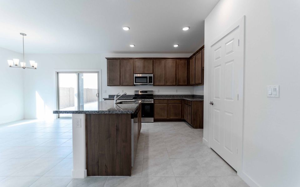 Furnished interior view inside a new home in Rancho Santa Rosa, Maricopa (Image 6).