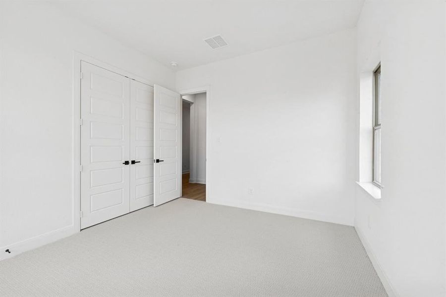 Spacious, unfurnished interior of a new home in South Pointe Cottage Series, Mansfield (Image 33). Spacious, unfurnished interior of a new home in South Pointe Cottage Series, Mansfield (Image 33).