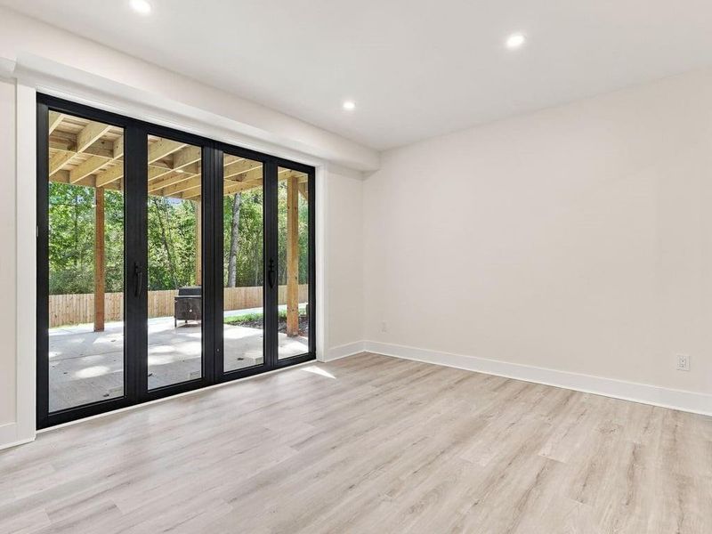 Spacious, unfurnished interior of a new home in , Marietta (Image 43).