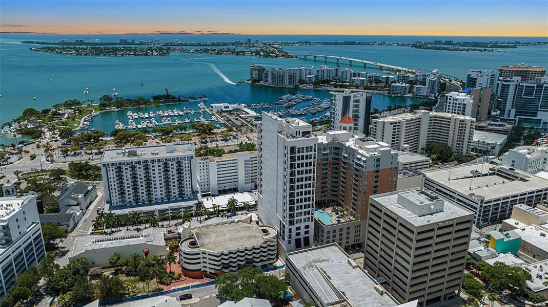Condo located in Sarasota, FL showcasing its design and architecture (Image 31). Condo located in Sarasota, FL showcasing its design and architecture (Image 31).