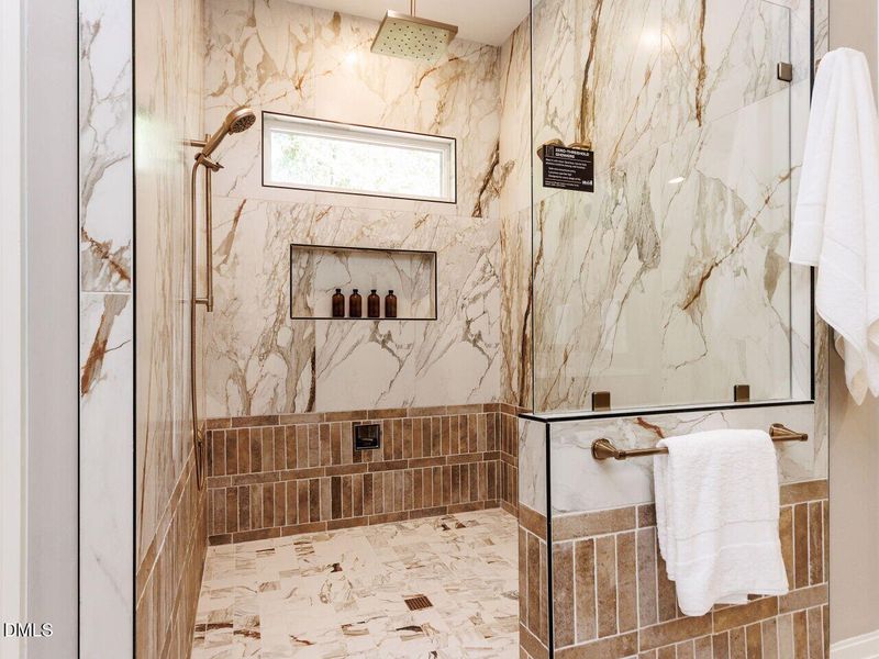 022-1280x960-primary-bathroom 022-1280x960-primary-bathroom