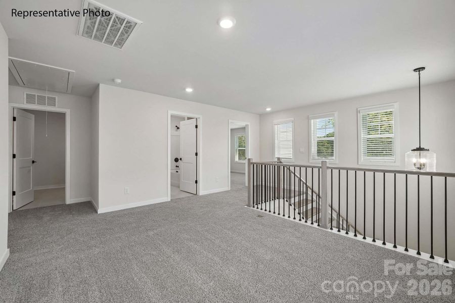 Spacious, unfurnished interior of a new home in Oak Grove Hill, Huntersville (Image 25).