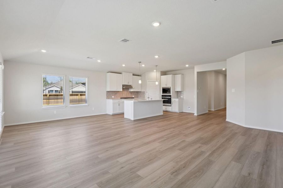 Photos are not of the actual home, but are photos of the builder home with same floorplan Photos are not of the actual home, but are photos of the builder home with same floorplan