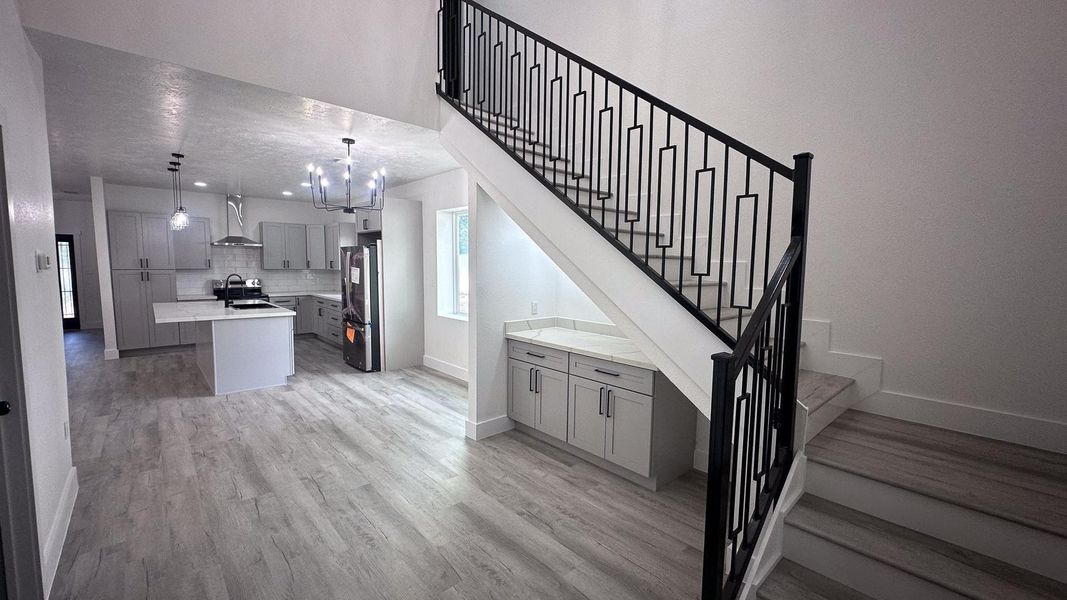 Spacious, unfurnished interior of a new home in , Navasota (Image 21).