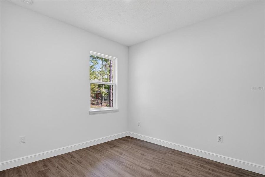 Spacious, unfurnished interior of a new home in , Citrus Springs (Image 20).