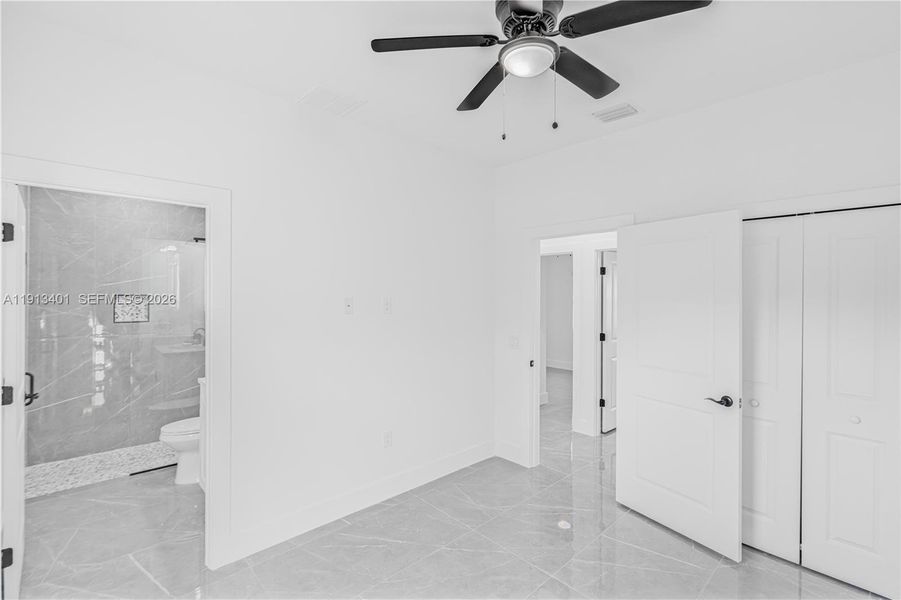 Spacious, unfurnished interior of a new home in , Lehigh Acres (Image 28).