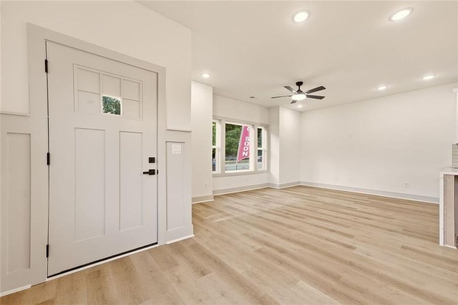 Spacious, unfurnished interior of a new home in , Athens (Image 14).