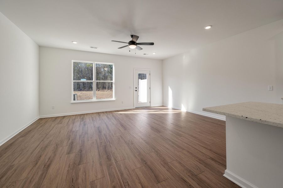 Spacious, unfurnished interior of a new home in The Landings at Montague, Goose Creek (Image 13).