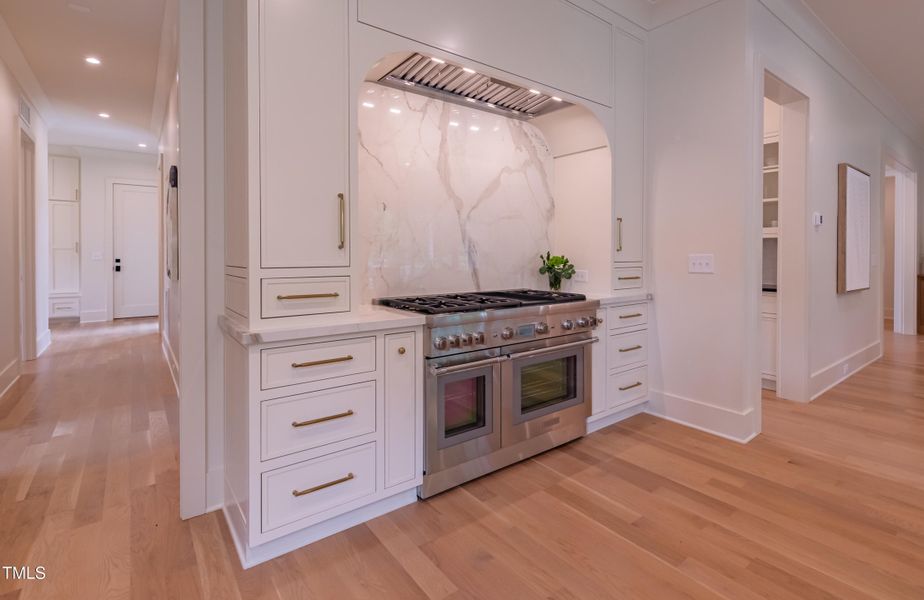 2E6A2810-HDR 2E6A2810-HDR