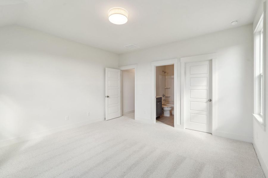 Spacious, unfurnished interior of a new home in Nexton, Summerville (Image 10). Spacious, unfurnished interior of a new home in Nexton, Summerville (Image 10).