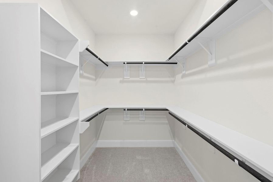 Spacious, unfurnished interior of a new home in Colton, Montgomery (Image 26).