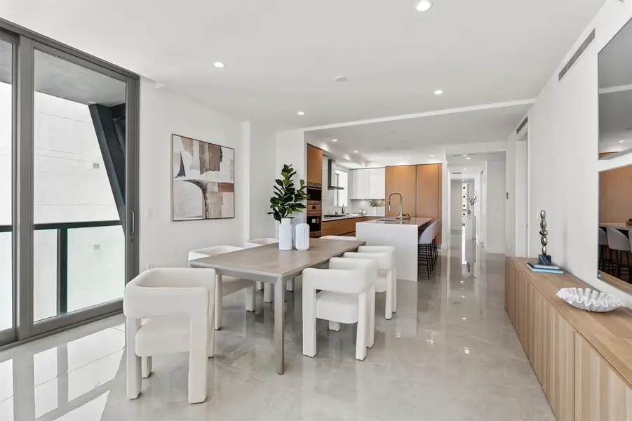 DINING TO KITCHEN DINING TO KITCHEN