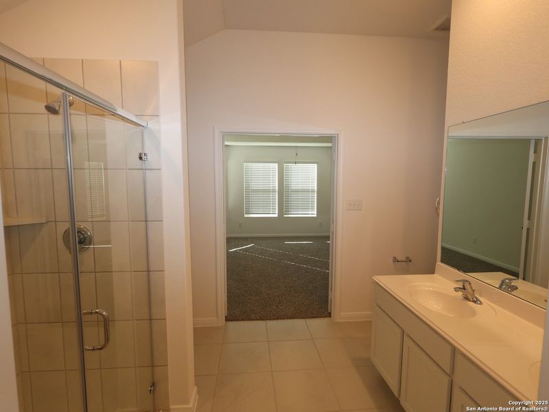 Furnished interior view inside a new home in Blue Ridge Ranch, San Antonio (Image 7).