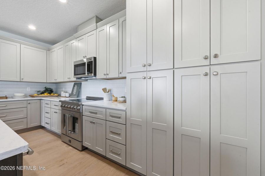 Furnished interior view inside a new home in , St. Augustine (Image 46).