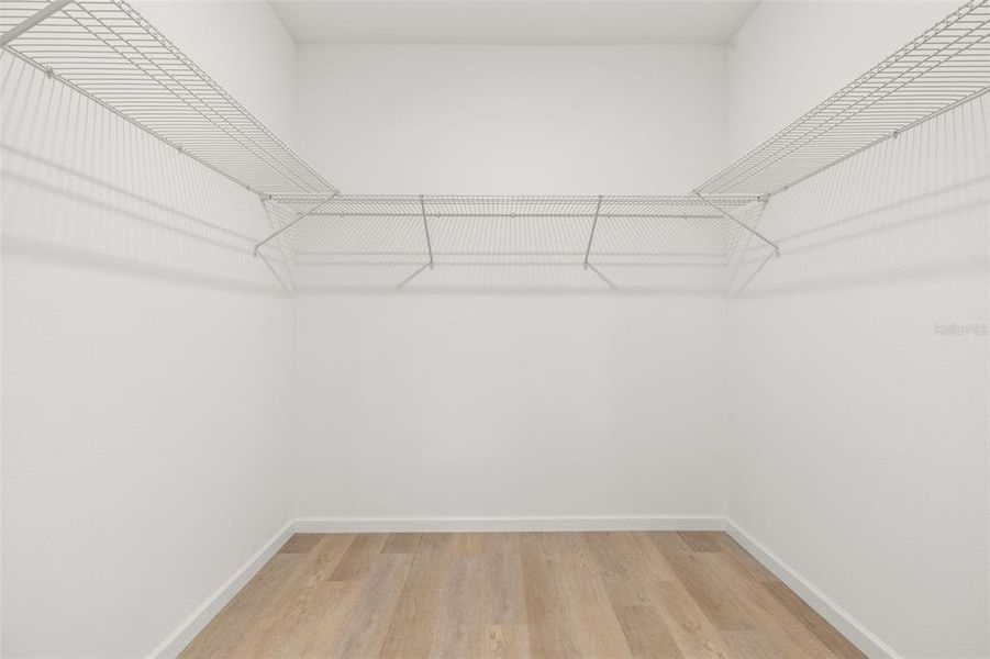 Spacious, unfurnished interior of a new home in , Dunnellon (Image 34).