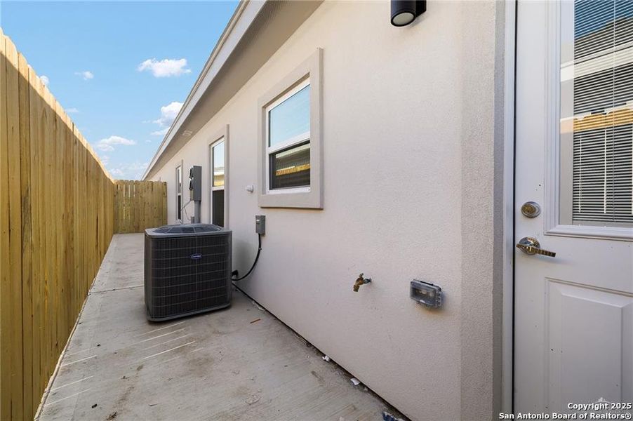 Image 13 of a home in .