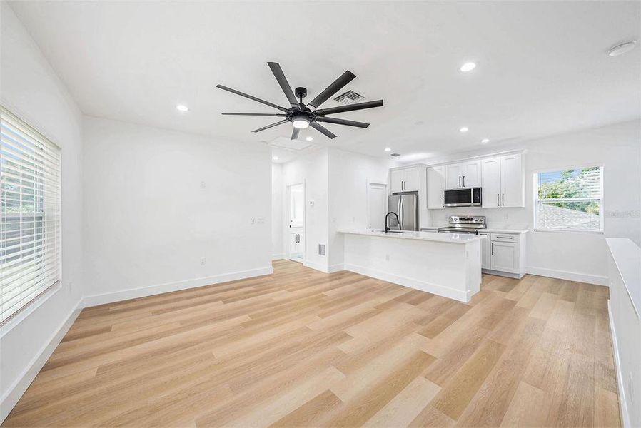 Spacious, unfurnished interior of a new home in , St. Petersburg (Image 22). Spacious, unfurnished interior of a new home in , St. Petersburg (Image 22).