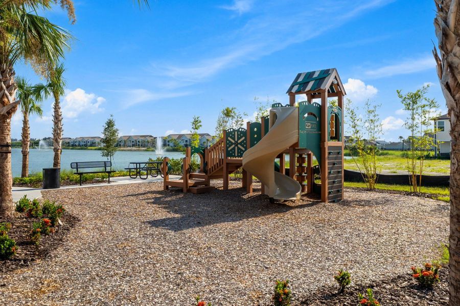 Community amenities in Catamaran Cove, Rockledge (Image 20).