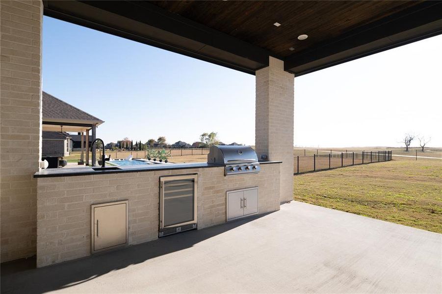 1809 Turtle Creek - Outdoor Kitchen and Patio 1809 Turtle Creek - Outdoor Kitchen and Patio