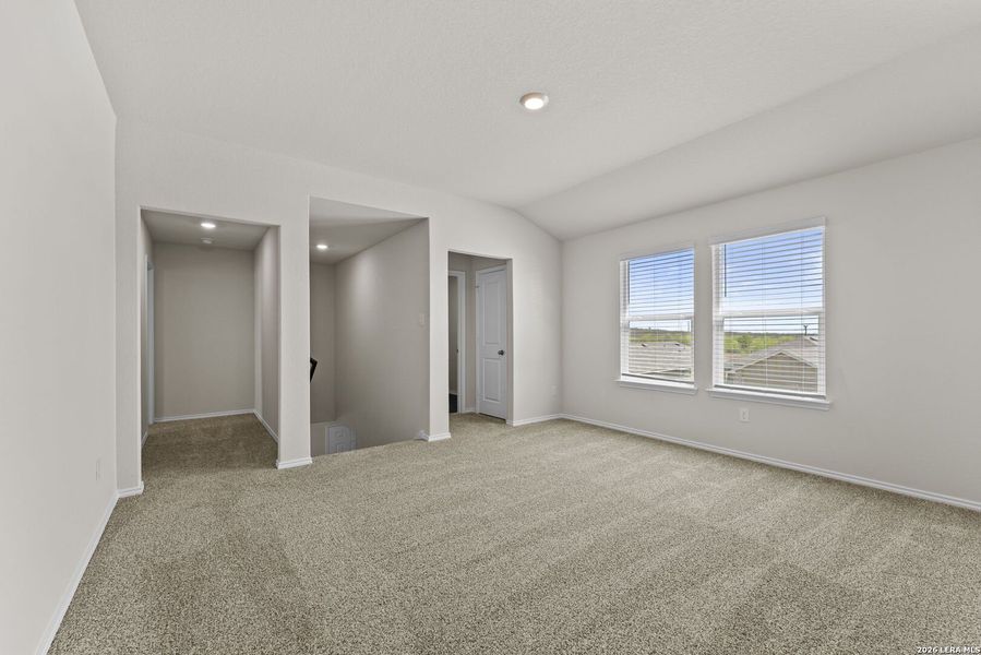Spacious, unfurnished interior of a new home in Laurel Vistas, San Antonio (Image 29). Spacious, unfurnished interior of a new home in Laurel Vistas, San Antonio (Image 29).