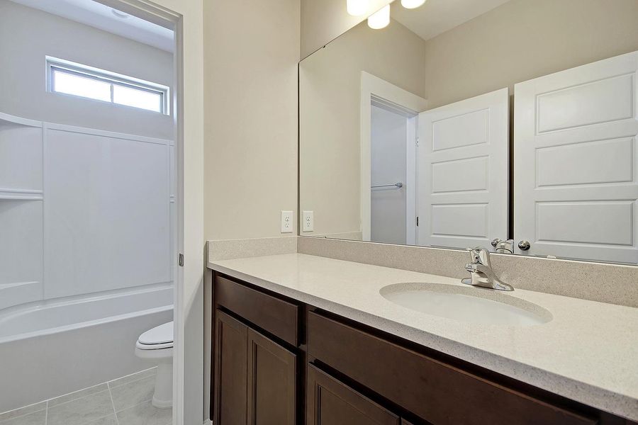 Church Hill Hall Bathroom