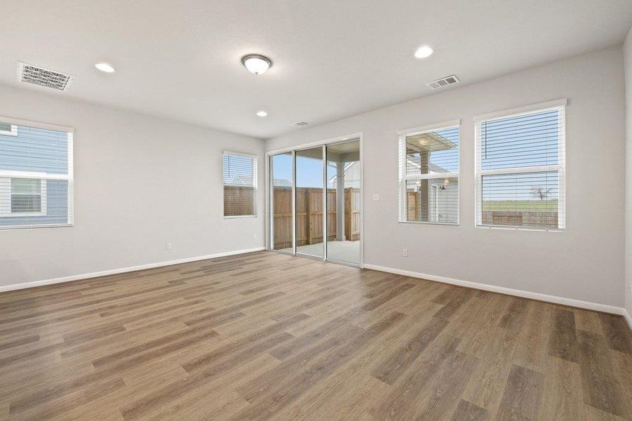 Spacious, unfurnished interior of a new home in Castlewood, Taylor (Image 29).