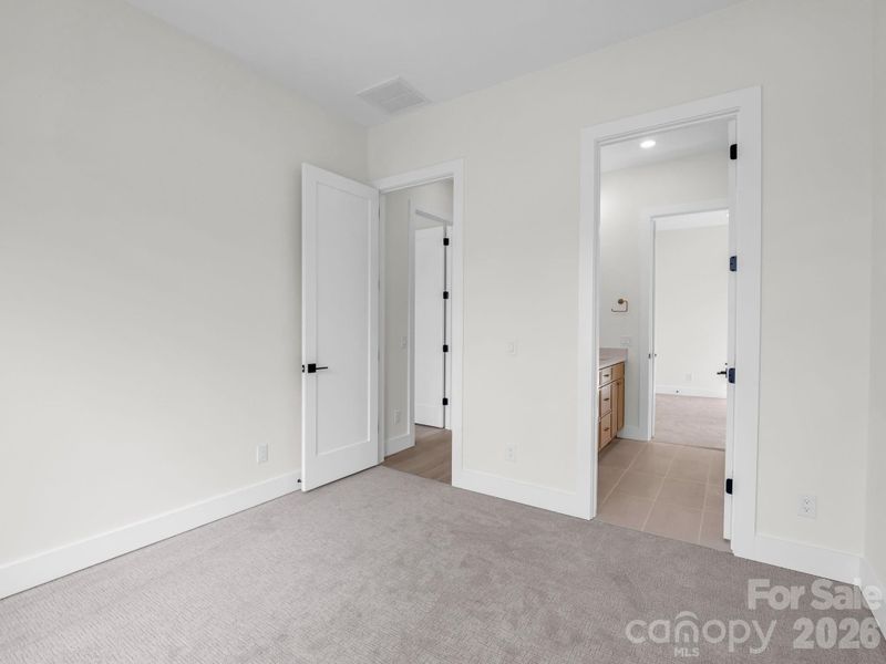 Spacious, unfurnished interior of a new home in , Hendersonville (Image 15).