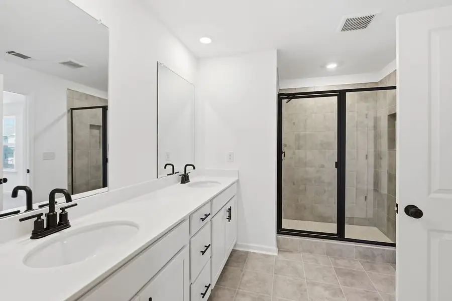 Furnished interior view inside a new home in Auburn Glen, Dacula (Image 3).