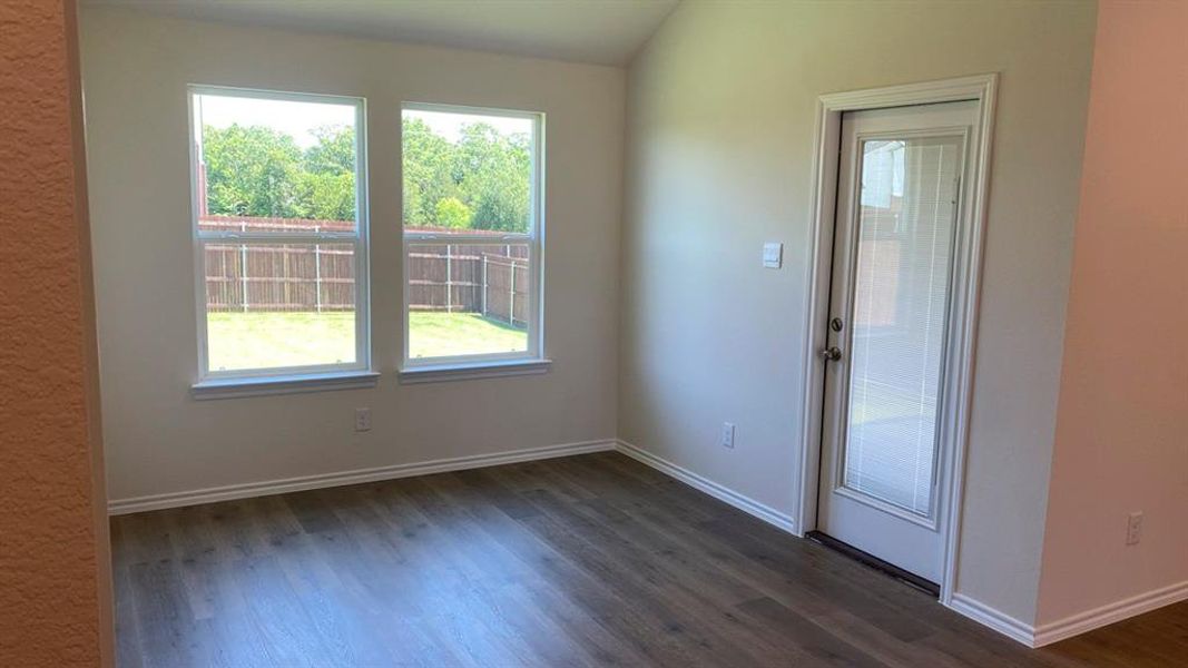 Spacious, unfurnished interior of a new home in Creeks at Burnett Trail, Canton (Image 10).