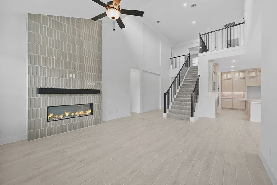 Spacious, unfurnished interior of a new home in Grange, Katy (Image 21).