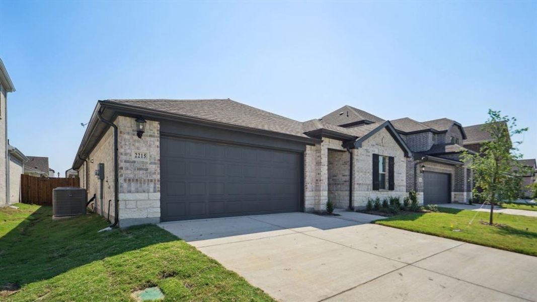 Image 33 of a home in Windmore.