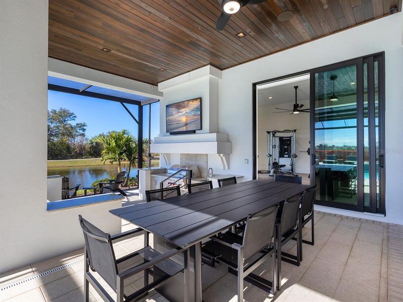 Exterior details and patio area of a home in , Lakewood Ranch (Image 36).