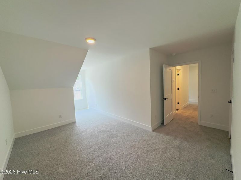 Spacious, unfurnished interior of a new home in Autumn Trail, Bolivia (Image 33).
