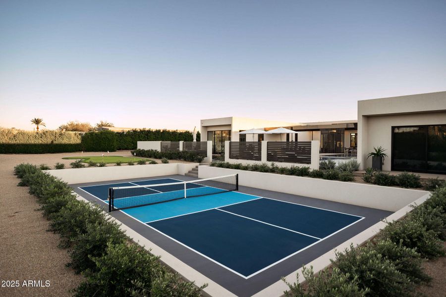 7034 E Paradise Dr 7034 E Paradise Dr