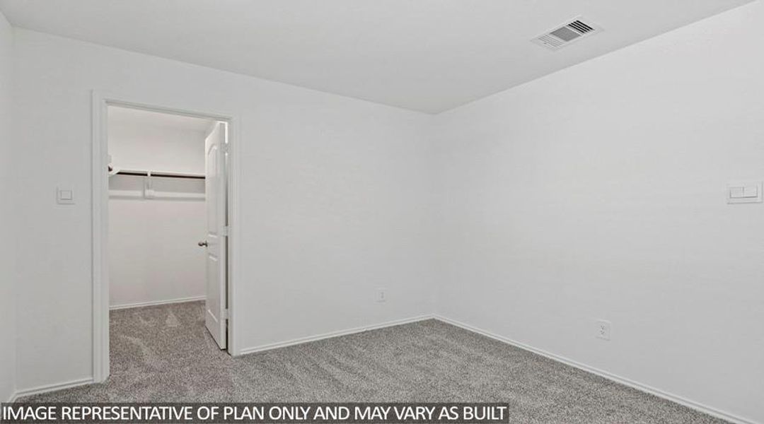 Spacious, unfurnished interior of a new home in Venetian Pines, Conroe (Image 9).