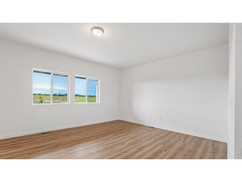Spacious, unfurnished interior of a new home in Granary, Johnstown (Image 27).