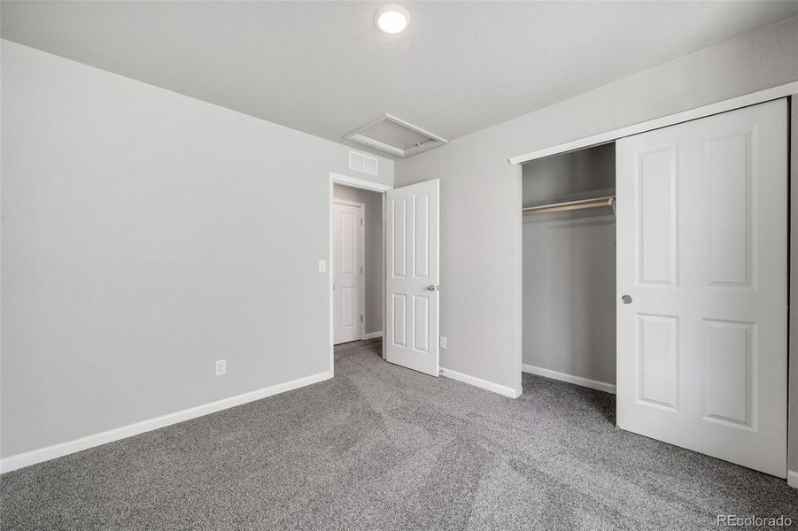 Spacious, unfurnished interior of a new home in Pintail Commons at Johnstown Village, Johnstown (Image 23).