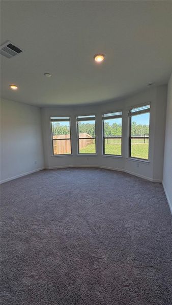 Spacious, unfurnished interior of a new home in Mavera, Conroe (Image 6). Spacious, unfurnished interior of a new home in Mavera, Conroe (Image 6).
