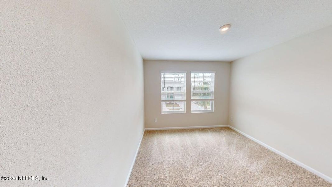 Spacious, unfurnished interior of a new home in Egret Creek, Jacksonville (Image 11).