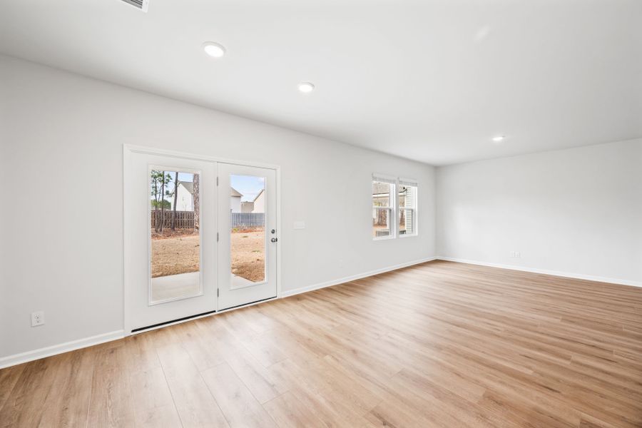 Spacious, unfurnished interior of a new home in Grand Arbor, Blythewood (Image 30).