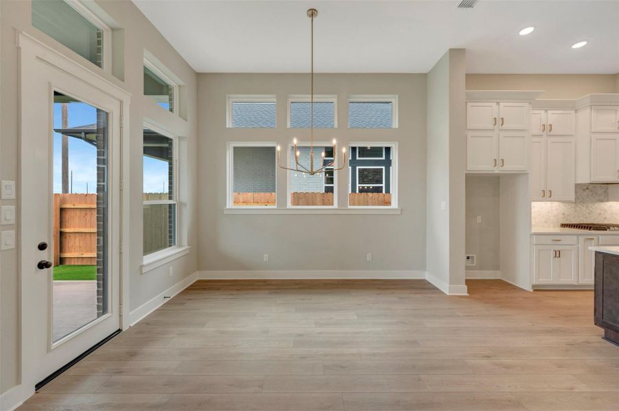 Spacious, unfurnished interior of a new home in Elyson - Reserve Collection, Katy (Image 31).