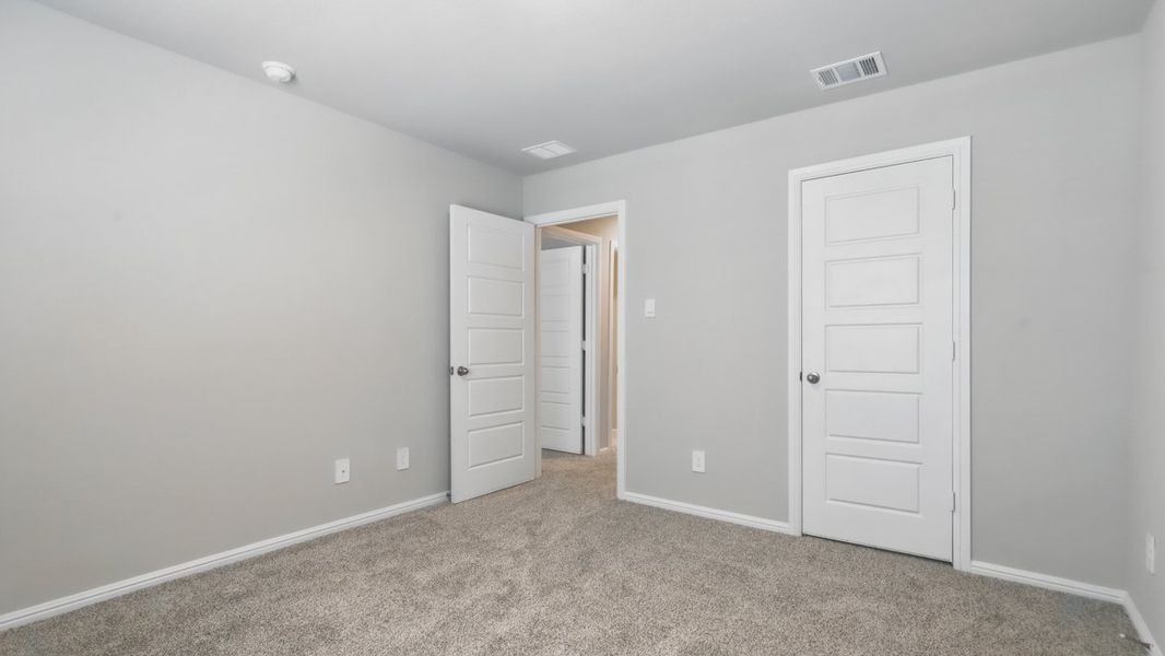 Spacious, unfurnished interior of a new home in Orchard Village, Fort Worth (Image 37). Spacious, unfurnished interior of a new home in Orchard Village, Fort Worth (Image 37).
