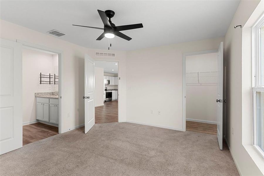 Spacious, unfurnished interior of a new home in Sumter Villas, Sumterville (Image 28).