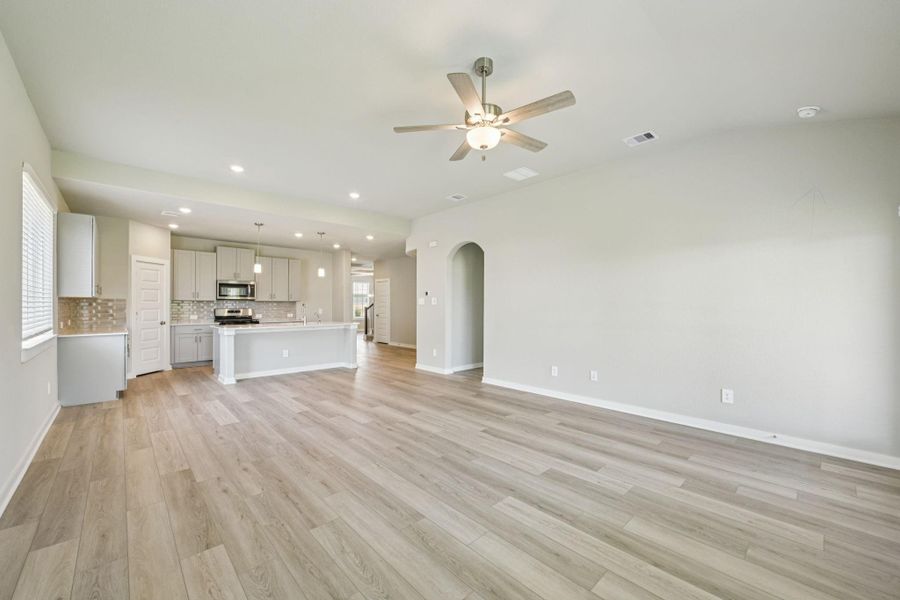 Photo is not of the actual home but is an inspirational photo of builder’s model home and may depict options, furnishings, and/or decorator features that are not included. Photo is not of the actual home but is an inspirational photo of builder’s model home and may depict options, furnishings, and/or decorator features that are not included.