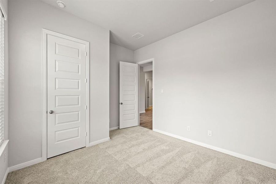 18-web-or-mls-1426-red-clover-ave