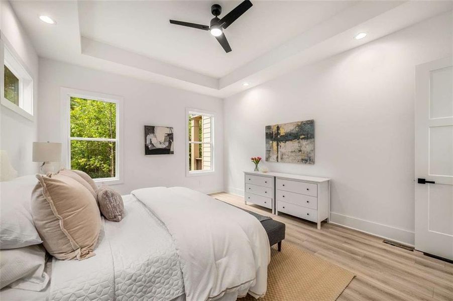 Furnished interior view inside a new home in , Jefferson (Image 8).